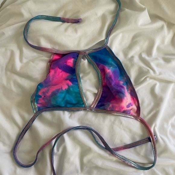 Iheartraves keyhole top - Picture 2 of 2